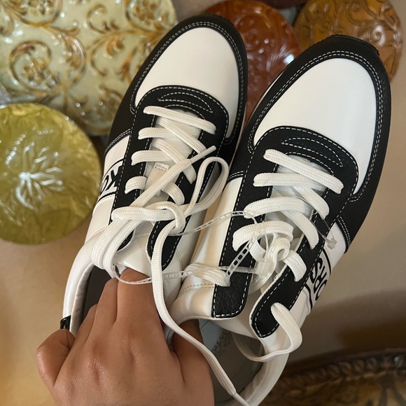 NWOT Micheal Kors Platform Sneakers ✨👟 - Picture 4 of 7